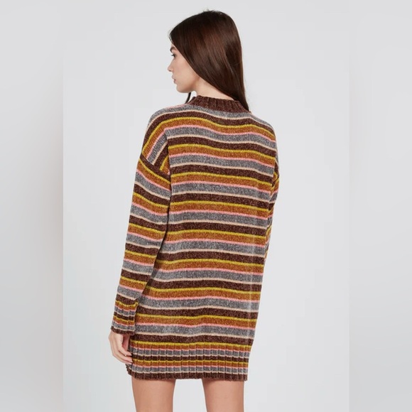 Volcom bubbletea dress, dark chocolate, pink yellow striped. Size XL Super soft - Picture 2 of 12